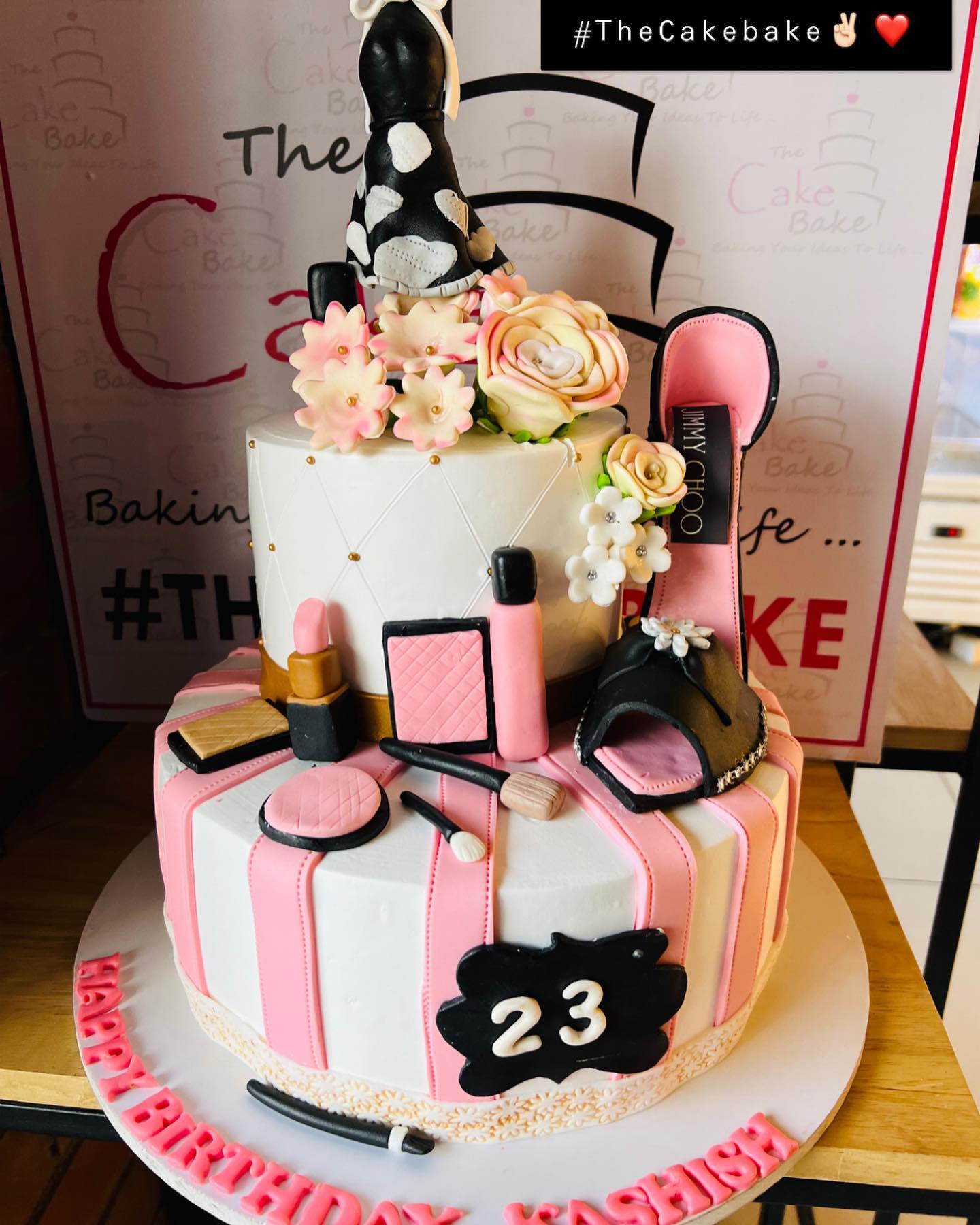 Makeup Theme Cake for Her