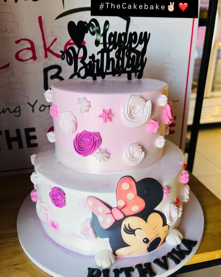 Minnie Mouse Theme Cake