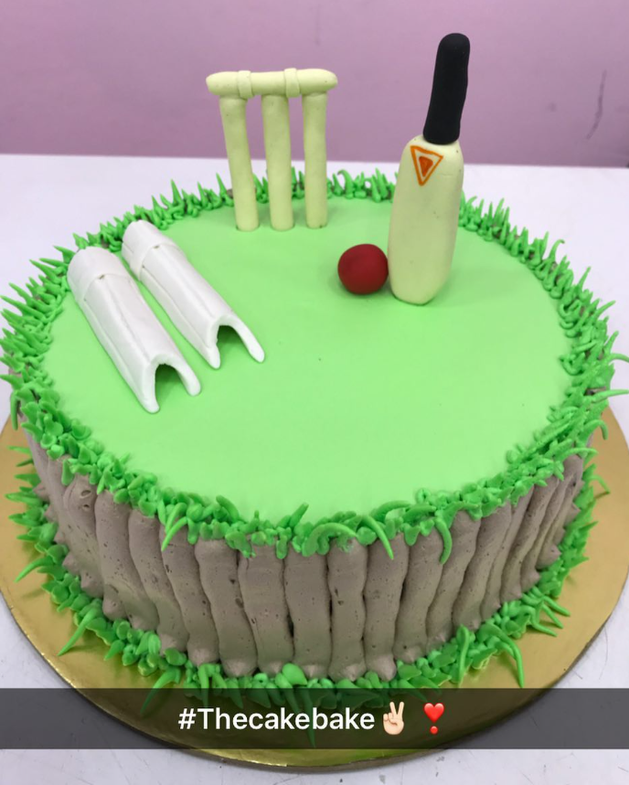 Cricket Theme Cake