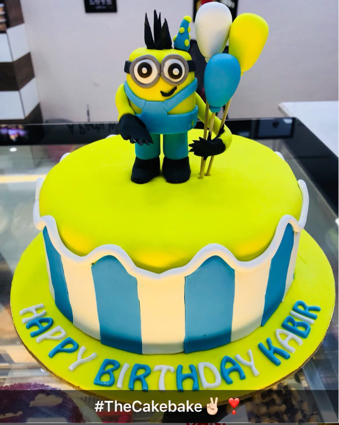 Minion Theme Cake