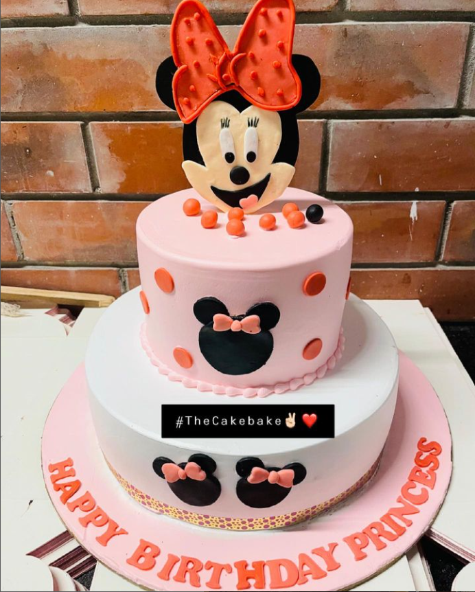 Minnie Mouse Cake