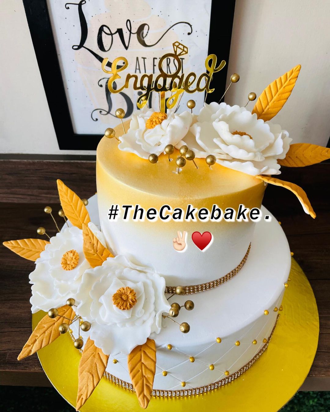 yellow leaves Design Engagementt Cake